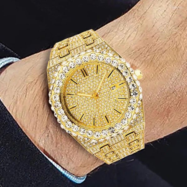Bilek saatleri buzlu Out Diamond Watch Erkekler İçin Lüks Altın Erkekler Moda Bilek Saati Adam Su Geçirmez Erkek Saat Damlası Reloj