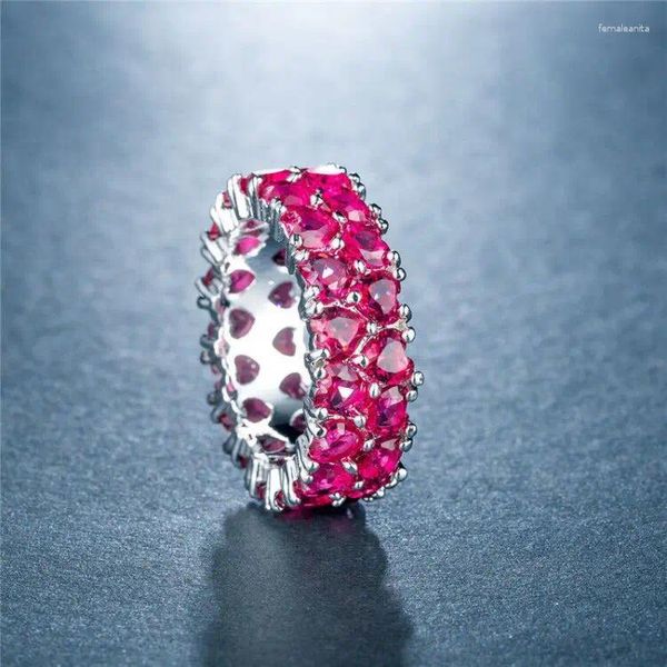 Rings de cluster Ladies Luxury Pink Heart Full Diamante