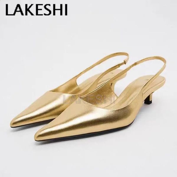 Lakeshi elegante sandálias de salto baixo mulheres saltos de gatinho primavera Summer Gold bombas de ouro pontudo