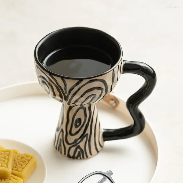 Tazze di fascia alta e squisita tazza di tazza di caffè in ceramica francese medievale di alta gamba design di nicchia di nicchia di nicchia di nicchia di nicchia di nicchia per donne