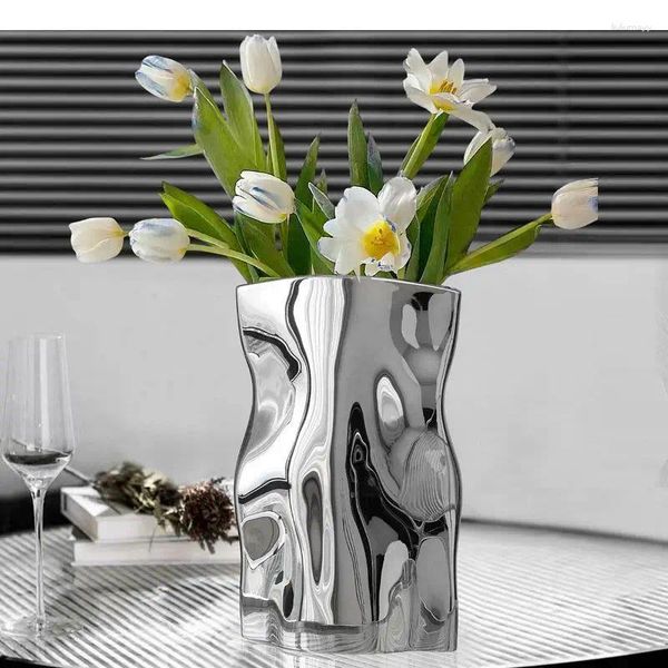 Vasi di vaso in ceramica placcata in argento a forma di piattaforma a forma di fiori decorazione di fiori artificiali Disposizione floreale decorativa