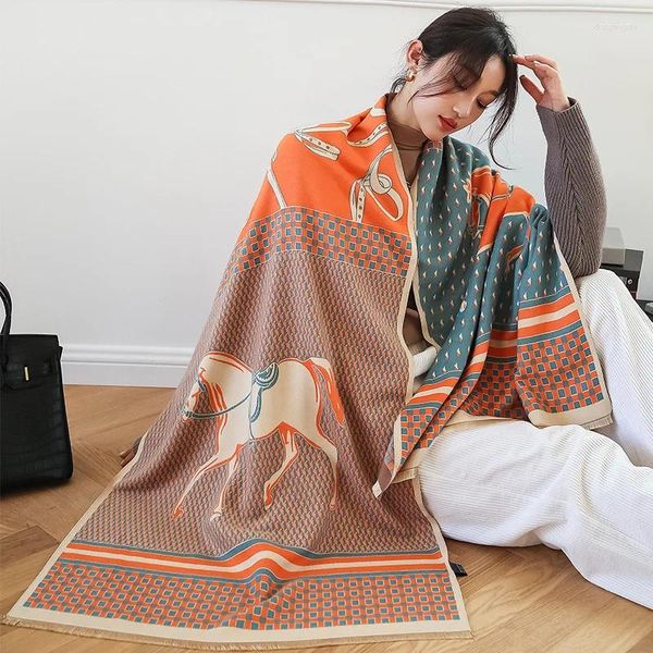 Eşarplar Sonbahar Kaşmir Eşarp Kadın Lüks Tasarımcı At Baskı Pashmina Şal Kış Sıcak Açık Yumuşak Cape Poncho Plus Boyutu 195cm