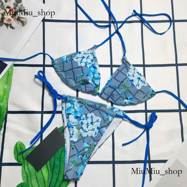 Bikini Bikini di Bikini designer con costumi da bagno a lettere Crystal Summer Swimwear Beach Baming Abitudini da bagno a tre punti S-XL 520