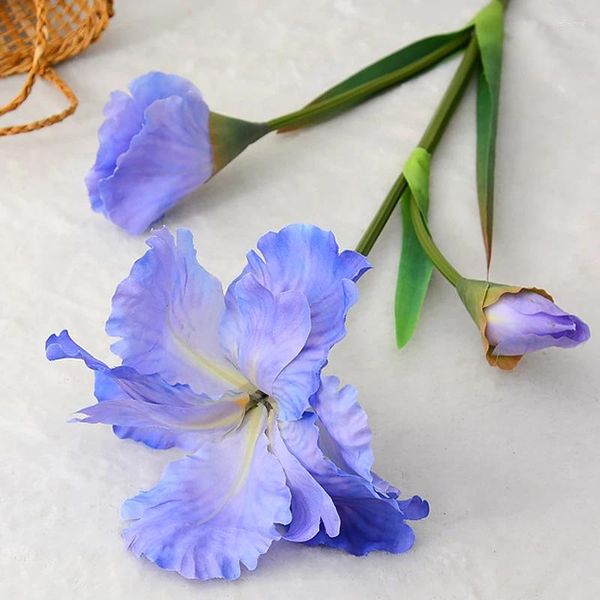 Flores decorativas Iris Artifical Flower Branch Seda Falsa Beautamente arranjos florais da primavera Decoração de mesa de casamento para casa