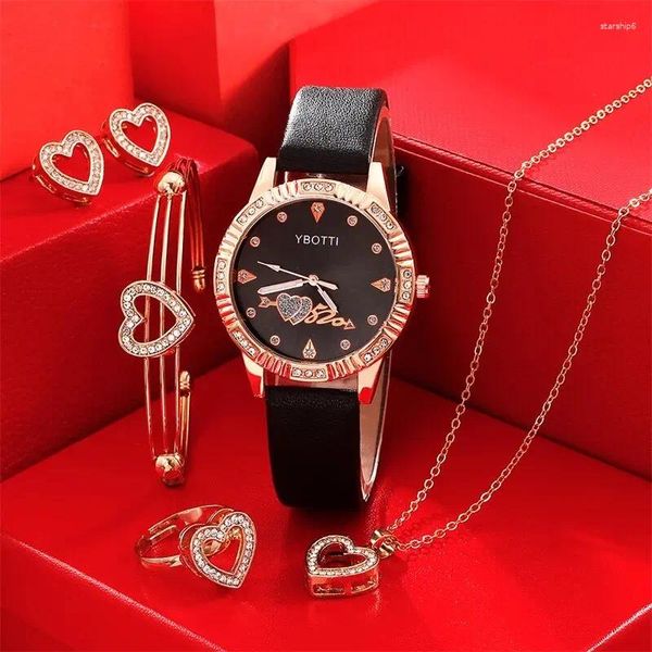 Principais relógios de punho de moda de moda de moda feminina banda de couro de luxo Love Design Analog Wristwatch Ladies Watch Women Dress Relógio