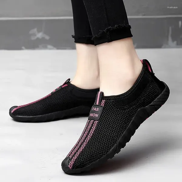 Casual Schuhe auf Sports -Frauen -Mesh atmungsaktives flaches weibliches Schuhe 39 Bieten Sie einen günstigen Schuh mit wandelnem koreanischen Verkauf an