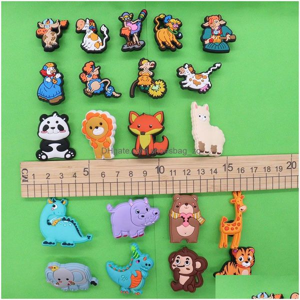 Ювелирные изделия Moq 20pcs PVC Cartoon Cow Giraffe Dinosaur Panda Monke Elephant Fox Low