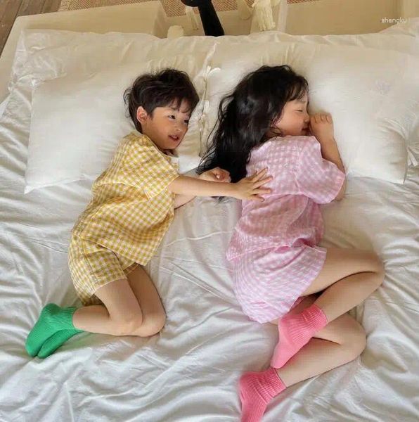 Kleidungssets 2024 Korea Style Girls Jungen 2 PCs Set Plaid T-Shirt Long Hosen Sommer Baumwollkinder Pyjama-Anzug 2-8 Jahre KL986