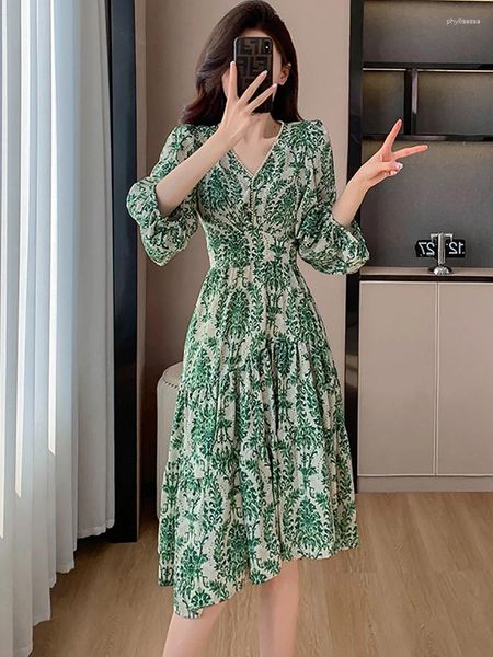 Lässige Kleider Frauen Grüne Print Chiffon Diamonds V-Ausschnitt Dress Spring Fashion Long 2024 Koreanisch Vintage Luxusparty