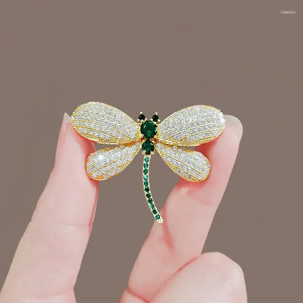 Broches broche de dragonfly de shorgone verde para mulheres elegantes corsário de cristal pino feminino presentes para festas acessórios de vestuário jóias de moda jóias de moda