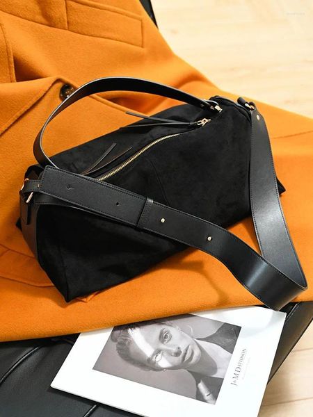 Bolsas de noite Bolsa de camurça feminina de camurça de couro para a axilia de um ombro de moda de moda