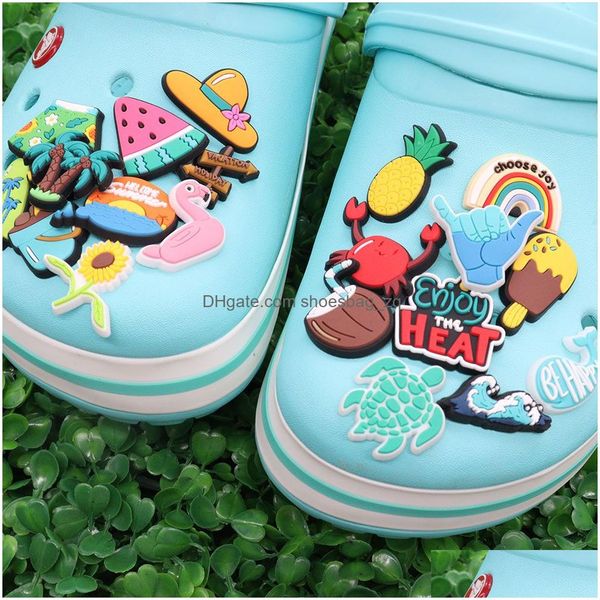 Gioielli all'ingrosso 100 pezzi in PVC in PVC Summer Coconut Tree Crab Giardino Scarpe Accessori per anguria Accessori per bambini Pulsante Clocco Clocco Drop Dhzlf