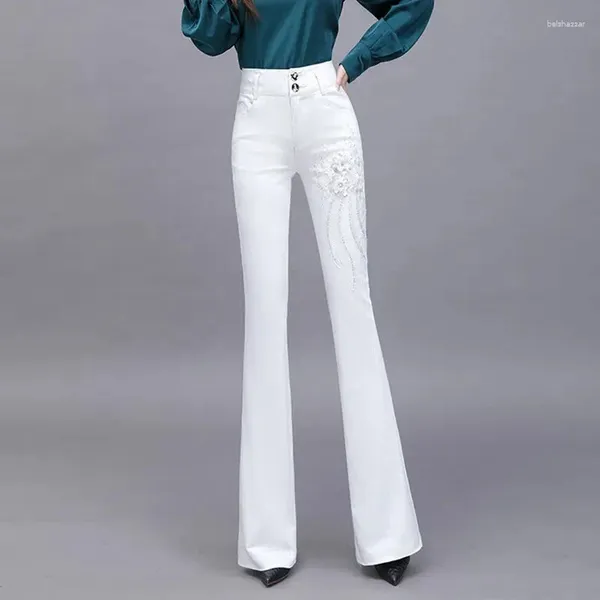 Jeans femminile white femminile primavera estate coreane slim pantaloni da donna ad alta vita ricamato pantaloni in denim signore donne