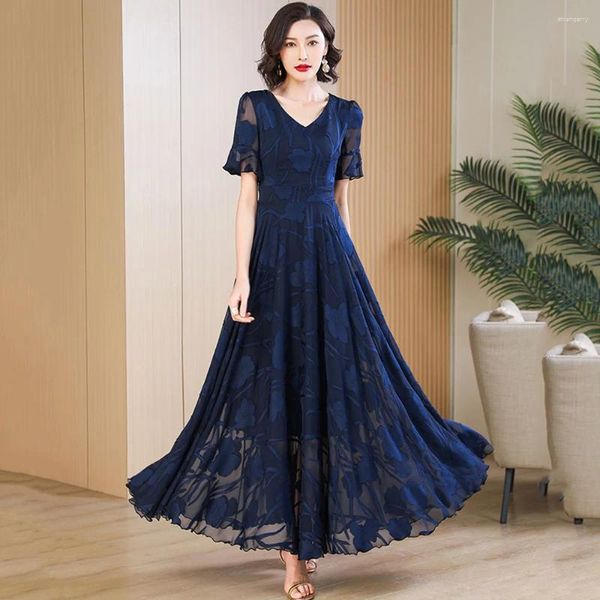 Платья для вечеринок Женщины Жаккардовый шифоновый платье летнее элегантное модное v-образное с коротким рукавом Слим длинный изящный изысканный темно-синий цвет.