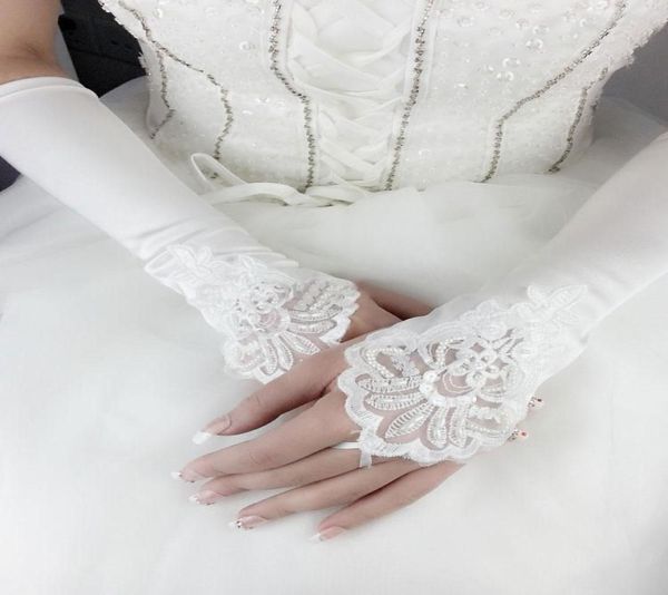 2019 autunno a buon mercato perle senza dita avorio guanti da sposa in pizzo accessori da sposa in raso per abiti da sposa1688754