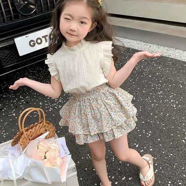 Giyim setleri 2 Styles Girl's Summer 2piece Set 2024 Çocuk Piled Stant Yakası Kısa Uçan Kollu Külot Çıkarma Elastik Etek