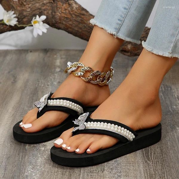 Kleiderschuhe 2024 Damen Flip Flops Damen Keil Sandalen Sommer bequeme weiche alleinige Hausschuhe Frau Freizeitplattform flache Folien