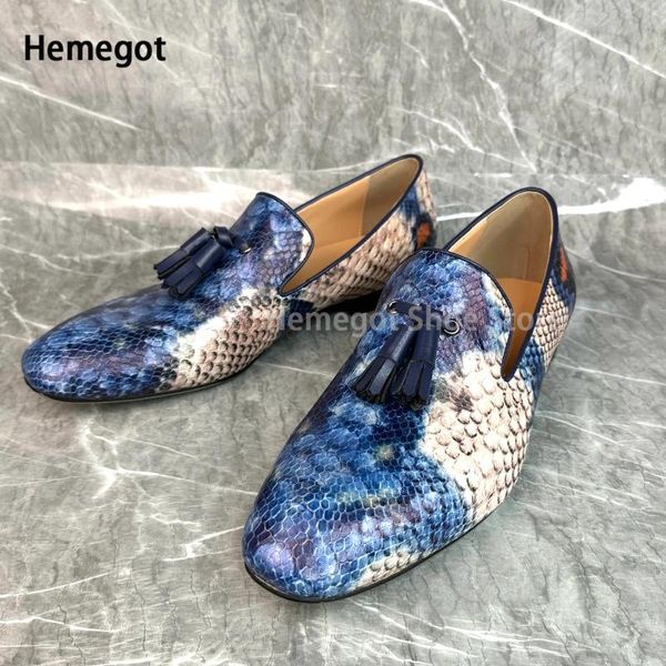 Lässige Schuhe blaue Quasten Schlangenmuster Slipper für Männer geprägte spitze Zeh -Slip auf Kalbsleder -geschweißtes Hochzeitskleid Geschäft