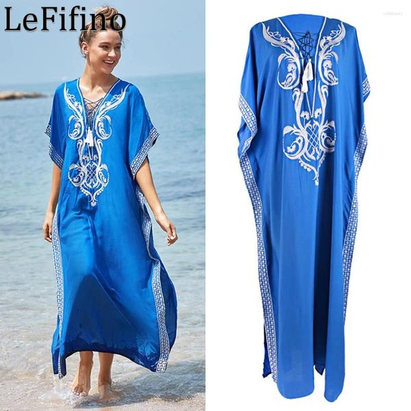 Verkauf von Sommer mit V-Ausschnitt Baumwoll bestickter blauer Hintergrund langer Robe Beach Coats Urlaub Sun Protection Kleid Bikini Deckung