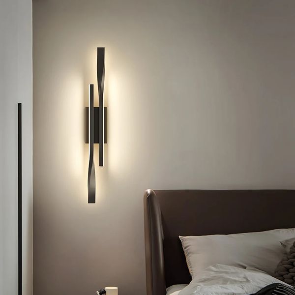 Luminária de parede de tira longa luz Luxo de luxo Criativo Lâmpada de cabeceira de cabeceira simples moderna sala de estar nórdica tv lâmpada de parede 240423