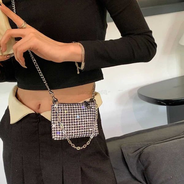 Cross Body 2023 Trend Mini Wrinestone квадратный пакет металлический двойная цепная сумка для плеча, вызванная партией в стиле y2k.