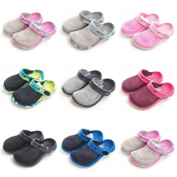 Designer Sandals classico Summer Beach Waterfroof Slide Kids per adulti Black White Men Domenne Slipisti che allattano scarpe da esterno per interni