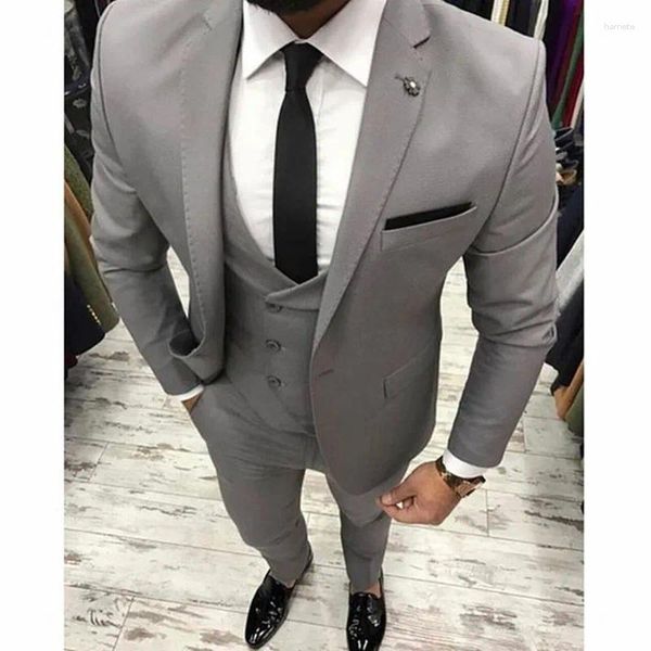 Abiti da uomo Office formale per gli uomini d'affari grigio chiaro per uomini per lo sposo da sposa groomsmen blazer trajes de hombre 3pcs terno maschilino