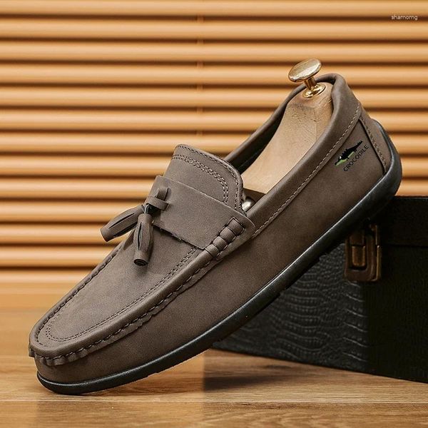 Lässige Schuhe Männer klassische bequeme, atmungsaktive Slipper für Männer Crocodile Plus Size 45