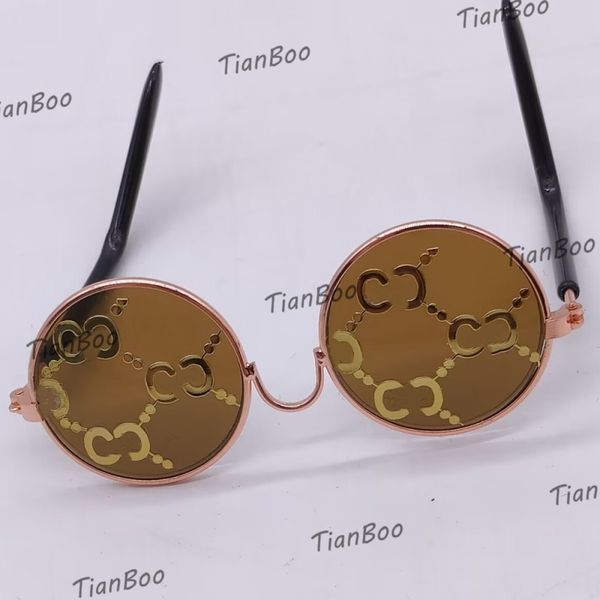 Designer Dogs occhiali da sole Cool Fashion Street Pet occhiali con accessorio per animali domestici di marca oro e argento per feste