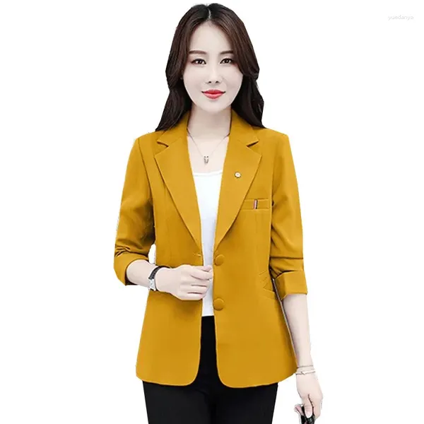 Frauenanzüge 2024 Spring Women Blazer Mode Mom mit fester Farbe kleiner Anzug Jacke weibliche Single Breauzed Slim Coat Ladies Tops W256