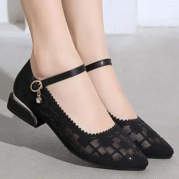 Lässige Schuhe niedrige Absatz elegante Frauenschuhschuhe mit kristallen spitzen Zehenbüro -Strass für Frauen Mesh Square Heels Black Diamond E a