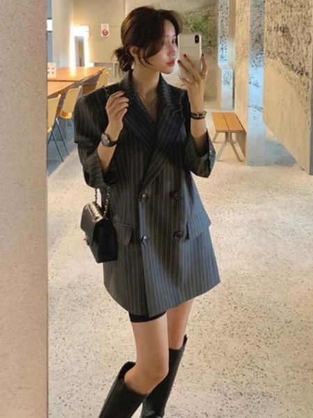 Frauenanzüge koreanischer eleganter Streifen losen Anzug Rock Frauen Vintage Solid Double Breasted Slim Coat Female Designerin Revers Long Sleeve