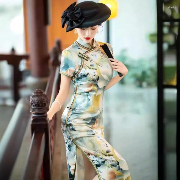 Этническая одежда Huafu 2024 Весенний шелк шелк Qipao Summer Women улучшенные туфли