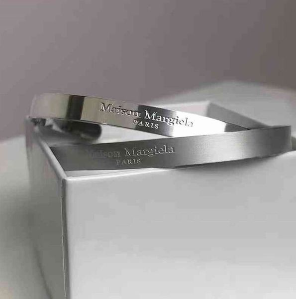 Altri bracciali Pyc Margiela in stile titanio in acciaio glassata coppia inversa mm6 Open Simple Bracciale 5512ess