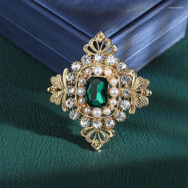 Broches luxuosos clássicos de cristal verde Broche feminino Moda Moda Vintage Pin Pin Machone Catchges Acessórios Ladies Lengty Scarf Button