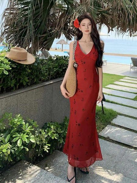 Abiti casual Vintage Red Stampato Slim senza schienale Donne 2024 Summer Sexy Deep Deep-Neck Sleeveless Vestrelle Abbigliamento coreano
