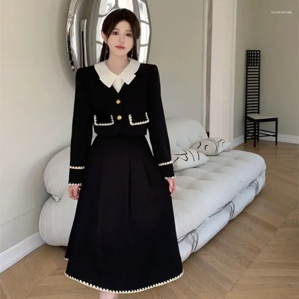 Abiti da lavoro Spring Autunno francese Outfit in stile fragrante 2024 Fashion Polo Collar Cardigan Top High Wilit High Skirt Due pezzi Set
