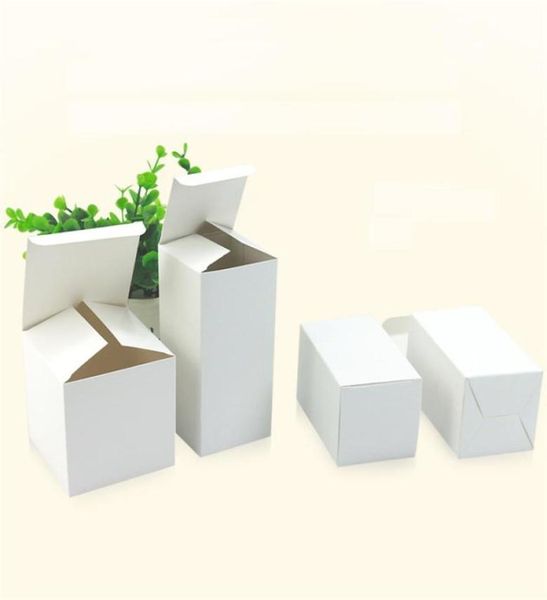 Regalo per imballaggio bianco a 20 dimensioni piccoli cartone boxessquare kraft carta da imballaggio carta da imballaggio di carta intera LZ07402428973