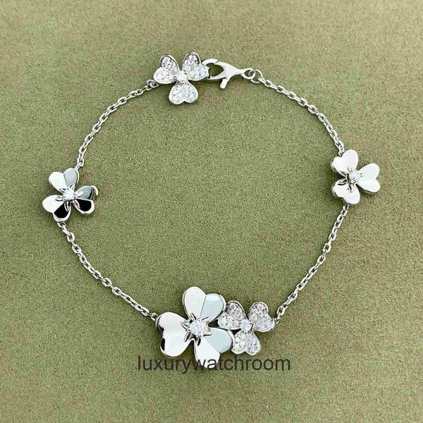 Vancleff Bulbões de joias de ponta para mulheres Mesmo trifólio Five Flower Bracelet Light and Luxury Small Design sacode o som original 1: 1 com logotipo e caixa de verdade