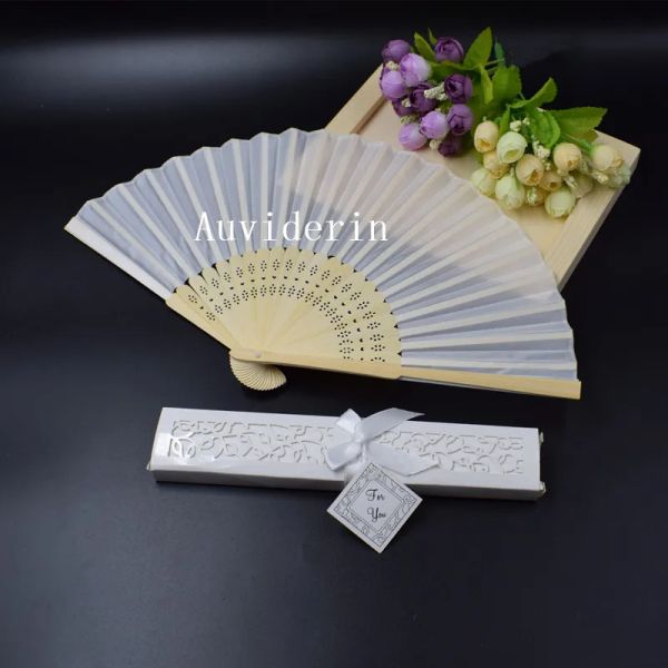 Brushs 100 pezzi White Ivory Wedding Gift Bamboo Fan Nomi personalizzati Nomi Souvenir Grazie ospite Bombaliere