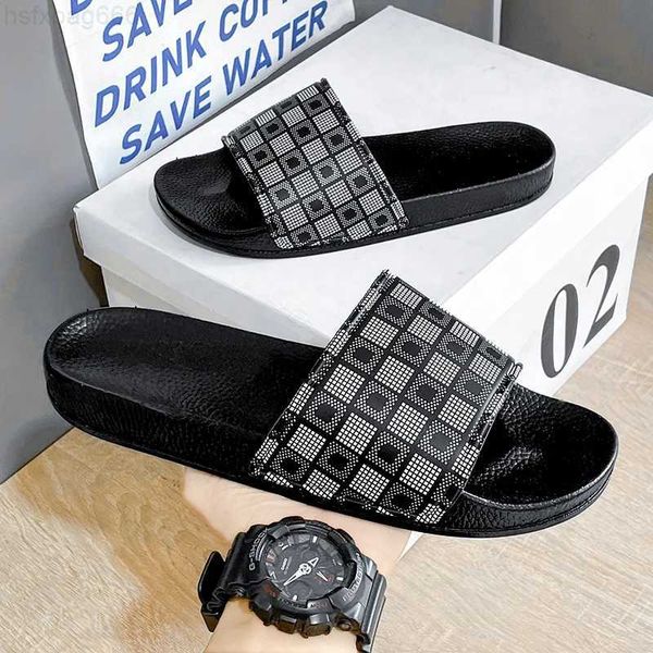 Slippers Summer Mens Slippers Outdoor Beach Shoes Толстое дно для ванной комнаты в ванной комнате без скольжения сандалии 2024 Новый 39-46 размер 240506