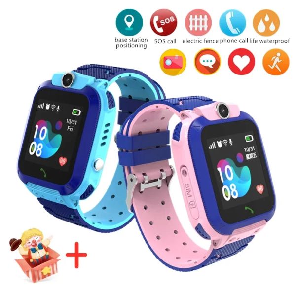 Relógios Q12 2G SmartWatch Game Mobile Game Chat de voz CHAMP 12 IDIOMOS CHAT VOZ SOS LBS Localização aplicável aos presentes infantis