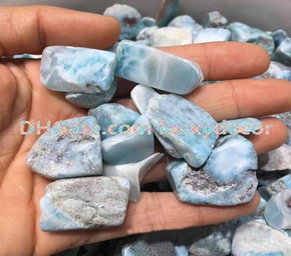 500 g Fantastische ganz natürliche Larimar -Kristall -Steinformgröße 10 bis 22 mm echter Pektolitplatte von Dominica7510610