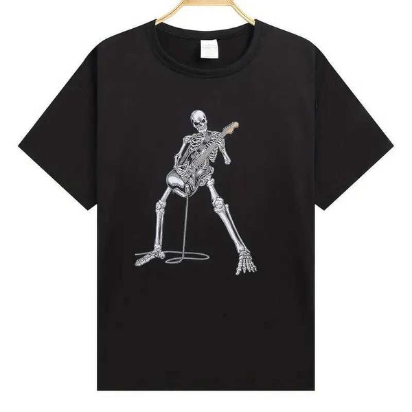 Мужские футболки Menst Rubing Happy Skeleton Guitar Guy Short Slve Scepe Sece Cotte Mens Shirt Skulls повседневная летняя одежда хип-хоп T240505