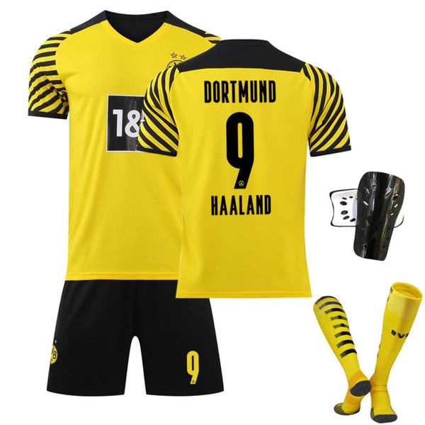 Jersey de futebol 21-22 New Home 9 Harland Set com meias e guardas de pernas # 11 Royce Soccer Jersey