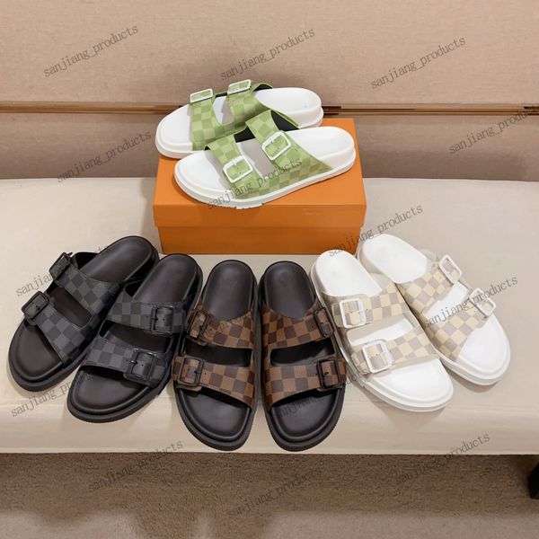 Designer Slippers mula plana Cool slides sem esforço e elegantes 2 tiras com fivelas de ouro ajustadas homens homens sapatos de verão flores xadrez paris chinelos piscina slides