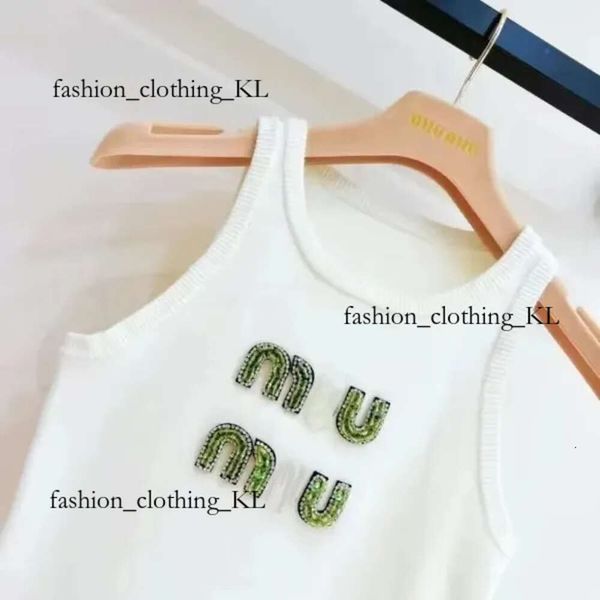 MUI MUI MULHER MULHER MANUEIRA TRIMELAÇÃO MIUI CAMISÃO VERMELHA SUMPLEMENTE TANQUE TAP TOP TOP DIAMIDO BRADERY T-SHIET