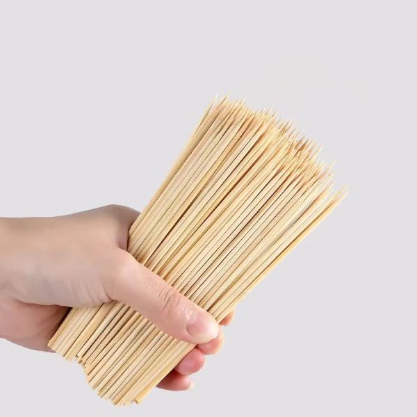 Acessórios 100pcs de alta qualidade Bamboo Skewer Sticks Sturdy descartável churrasco barras de frutas barbecue festas buffet alimentos para churrasco ferramentas de ferramentas