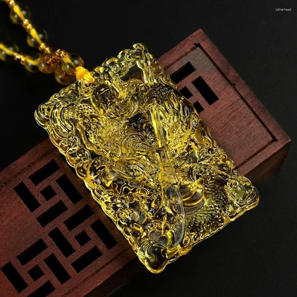 Figurine decorative God cinese di ricchezza Dragon Necklace giallo Crystal Crystal Gioielli Accessori per auto appeso Decorazione Feng Shui uomini