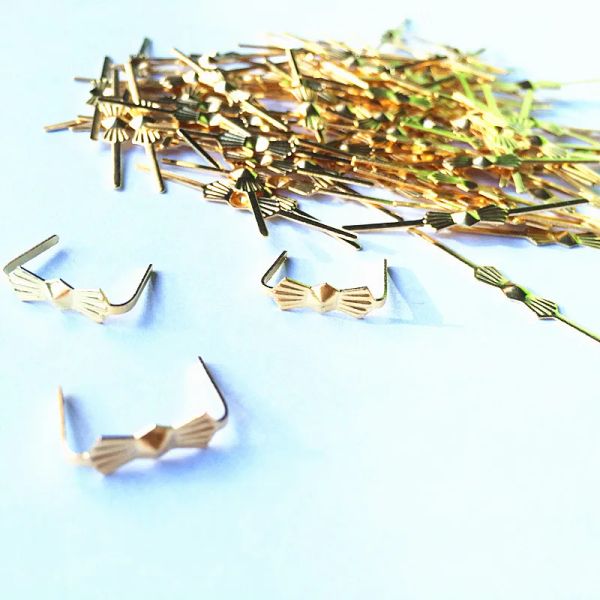 Frete em miniaturas grátis 1000pcs L33mm Chrome / Gold Butterfly / Tie Clips, Borads de lustre de cristal Butterfly Metal Butterfly.